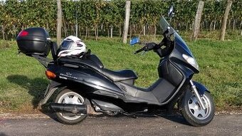 Suzuki burgman 250