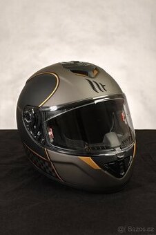 Moto helma MT Helmets Rapide