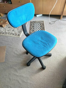Kancelářská židle na kolečkách - 1
