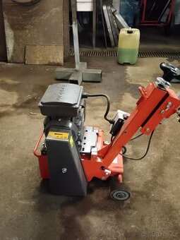 Frézka CG 200 - Husqvarna
