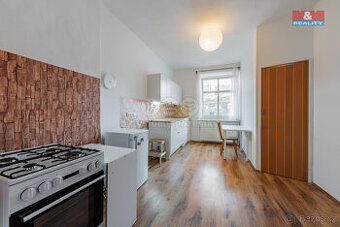 Pronájem bytu 1+1, 44 m², Karlovy Vary, ul. Vítězná