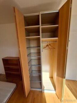 Šatní skříně Ikea