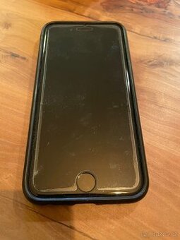 iPhone 8, 64 gb, černý
