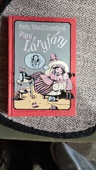 Paní Laryfary,soubor všech povídek