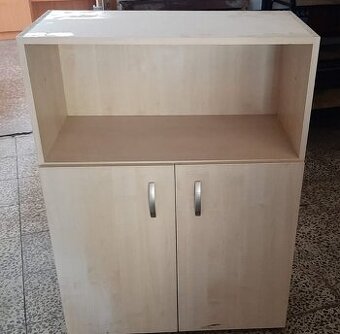 Skříňka kancelářská světlá 40x80x109 cm