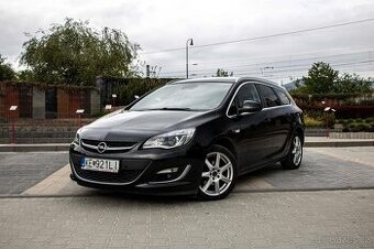Opel Astra Sport Tourer ST 1.4 Turbo 140k Cosmo - 1