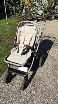 Kočárek Venicci tinum upline + vajíčko cybex