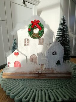 Dřevěné domečky- dekorace