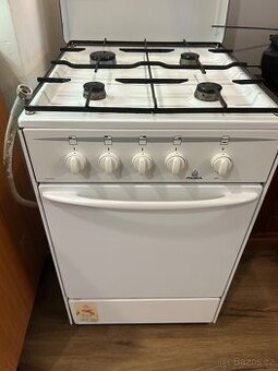 Plynový sporák včetně digestoře - 1