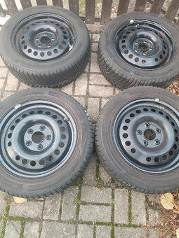 4 zimní ocel. kola "16 HYUNDAI i30, Kia Ceed 5x100, ET50