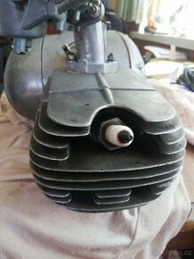 Jawa 50 pionýr motor