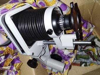 Starý zvětšovák Neopta v originálním kufru