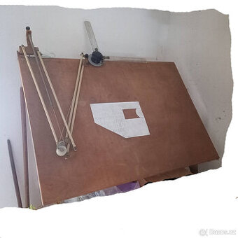 Menší rýsovací prkno