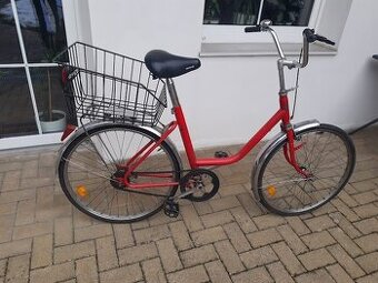 Dámské městské kolo rám 17“ / pneu 24“ s nosičem a košíkem