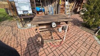 Rám cirkulárky s hřídelí