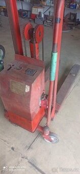 Vysokozdvižný paleťák