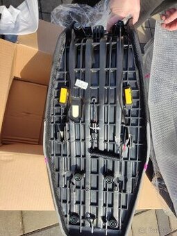 Vyhřívané sedlo cf moto 450mt