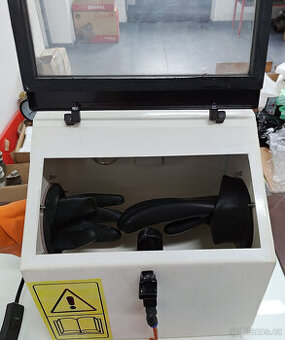 Stolní pískovací box