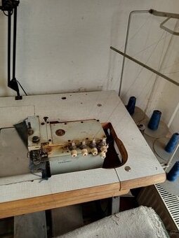 Průmyslový OVERLOCK
