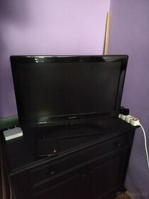 TV LCD  SHARP  26"  (66 cm )