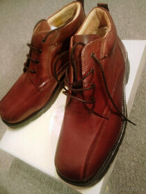 Nové kožené zimní boty Baťa 44