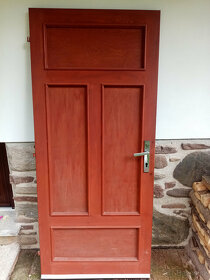 Dveře dřevěné, šířka 80 cm