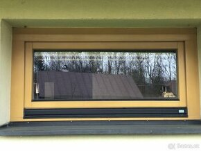 Dřevěné malé okna