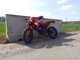 Prodám Yamaha XT 125X 150ccm kit