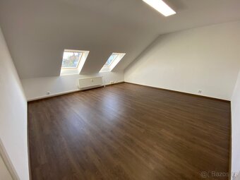 Kancelář k pronájmu - 28 a 31 m2 - Kamenice u Prahy