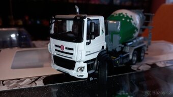 1:43 tatra phoenix mix - 1
