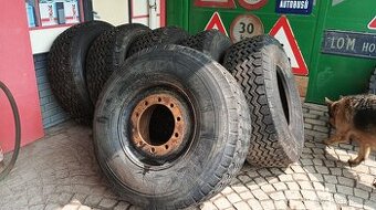Prodám pneu na Tatra 813/815 - 1