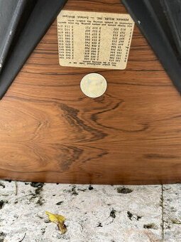 Křeslo a taburetka Eames Herman Miller Rosewood