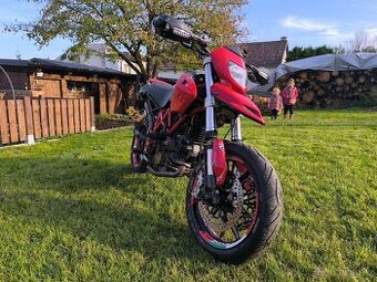 Ducati Hypermotard 1100