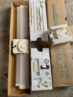 Pletací stroj light knitter model lk 150 + sáně AG 10