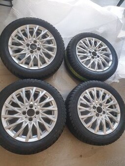 Fiat 500 Aku kola 15"