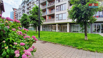 Pronájem kanceláře - obchodu, 58 m², Praha, ul. Jankovcova