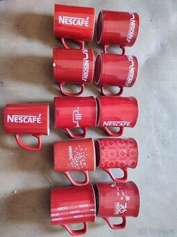 Hrnky Nescafé jen celek
