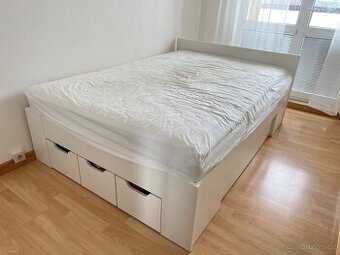 Dva roky stará postel 145x205 m