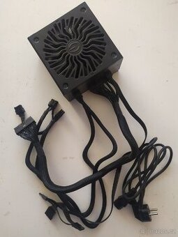 Nefunkční - EVGA SuperNOVA 550 GT