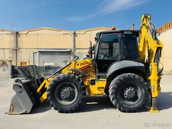 New holland B115 / 2023 traktor bagr