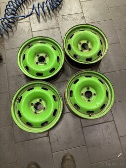 Plechače r15 4x108 - 1