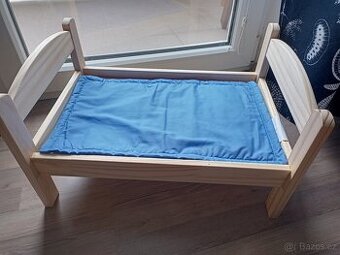 Dřevěná postýlka pro panenky Ikea