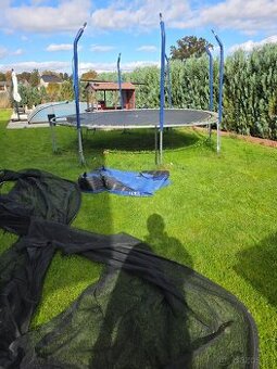 Trampolina na opravu nebo nahradni dily 4.3m