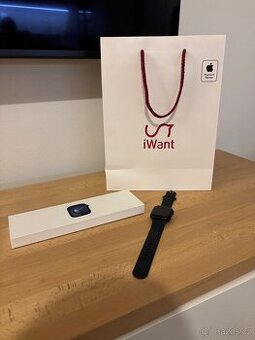 Apple Watch Series 9 45mm, Temně inkoustové