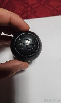 Radička řadící páka hlavice řadící páky rychlostní páka Suzu