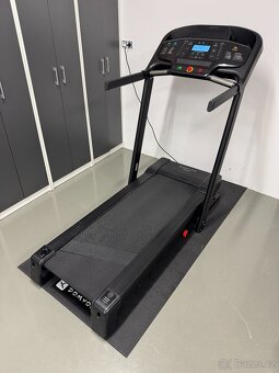 Domyos běžecký pás T540C