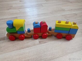 Dřevěný vláček