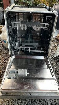 myčka AEG vestavná