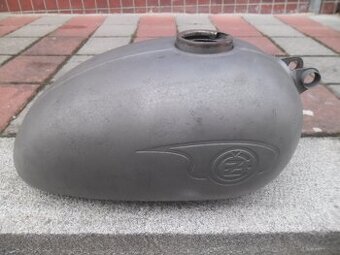 ČZ 250/475 sport či 175/450 De luxe