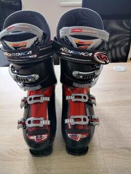 Lyžařské boty Nordica velikost 43